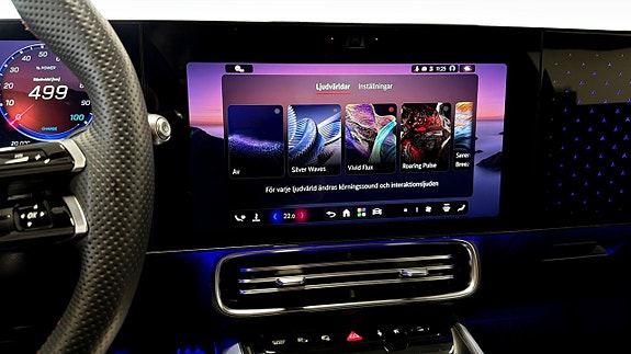 Mercedes-Benz CLA350 16 of 22