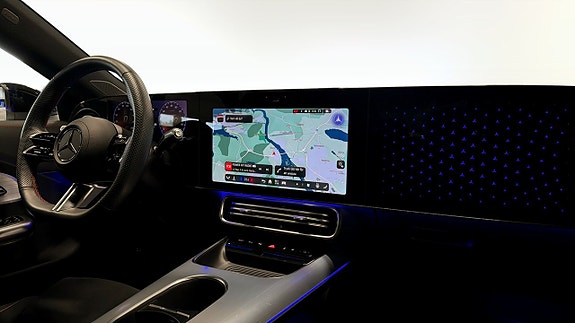 Mercedes-Benz CLA350 3 of 22