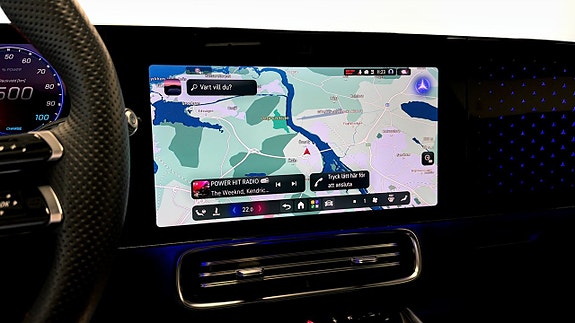 Mercedes-Benz CLA350 12 of 22