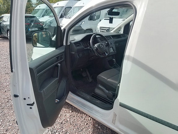 Volkswagen Caddy 10 of 17