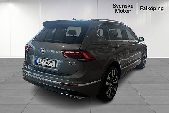 Volkswagen Tiguan Allspace 4 of 17