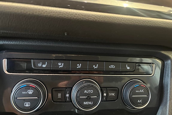 Volkswagen Tiguan Allspace 16 of 17
