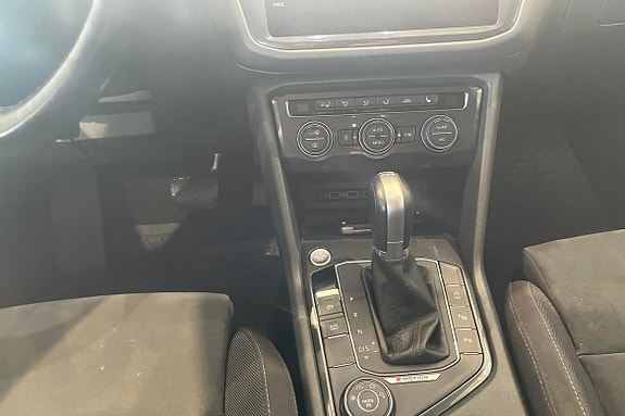 Volkswagen Tiguan Allspace 14 of 17
