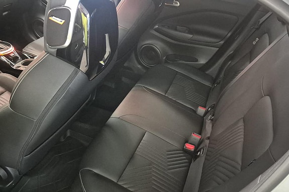 Nissan Juke 13 of 21