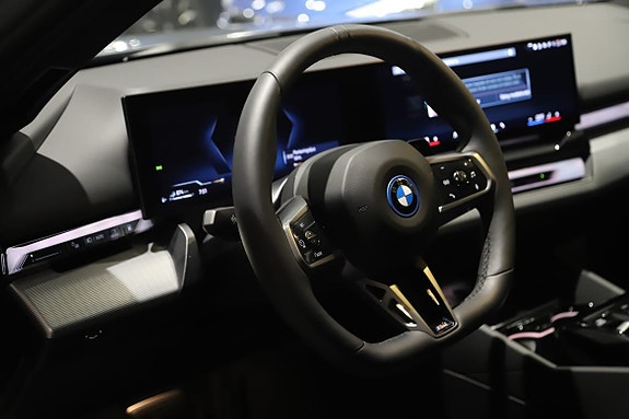 BMW 530e 10 of 13