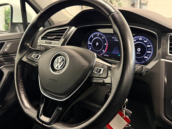 Volkswagen Tiguan 11 of 23