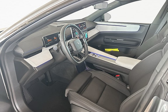 Polestar 4 10 of 30
