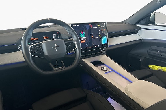Polestar 4 12 of 30