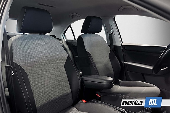 Skoda Rapid 12 of 18