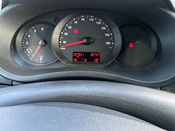 Renault Kangoo Express 13 of 15