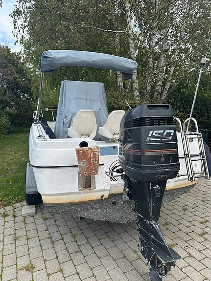 Bayliner Trophy 1903 CC – 150 hk Force + 30-trailer + Lowrance – höstpris 7 of 11