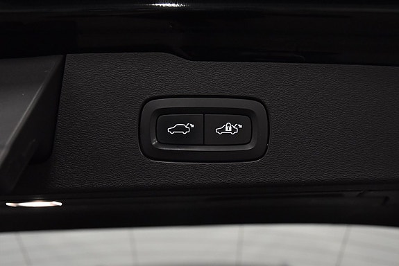 Volvo V60 Cross Country 24 of 25