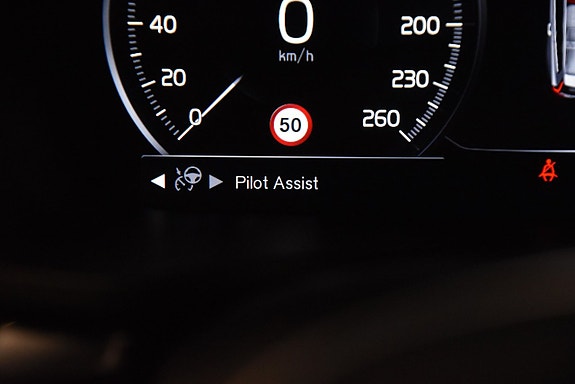 Volvo V60 Cross Country 17 of 25