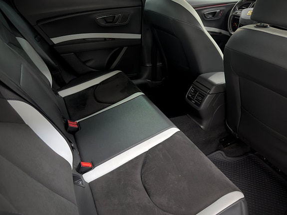 Seat Leon Cupra 2.0 TSI 280 ch BVA / Toit ouvrant / Alcantara / GPS / Sièges chauffants