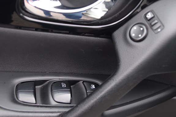 Nissan Qashqai 16 of 19