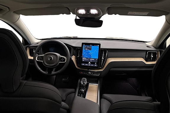 Volvo XC60 9 of 28