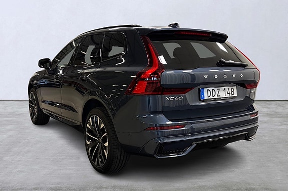 Volvo XC60 4 of 28