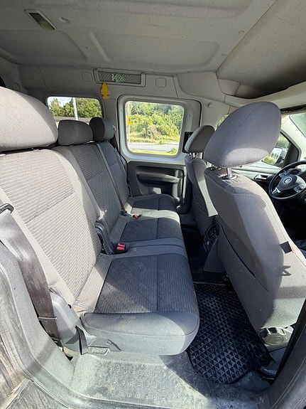 Volkswagen Caddy 12 of 12
