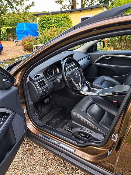 Volvo XC70 5 of 14