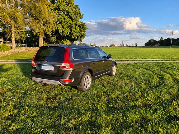 Volvo XC70 3 of 14