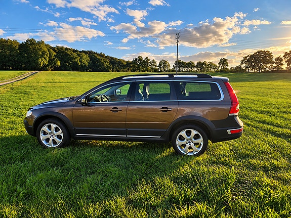 Volvo XC70 4 of 14