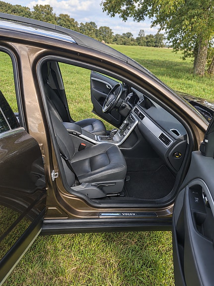 Volvo XC70 6 of 14