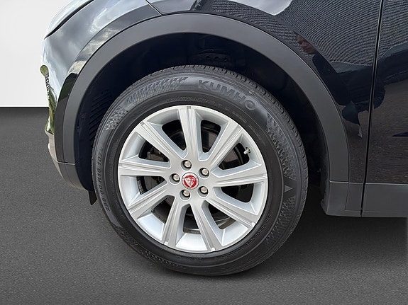 Jaguar E-PACE 8 of 14