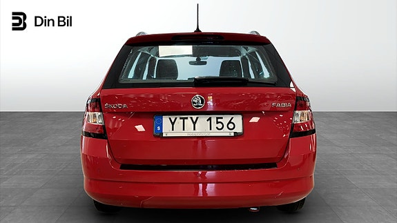 Skoda Fabia 5 of 12