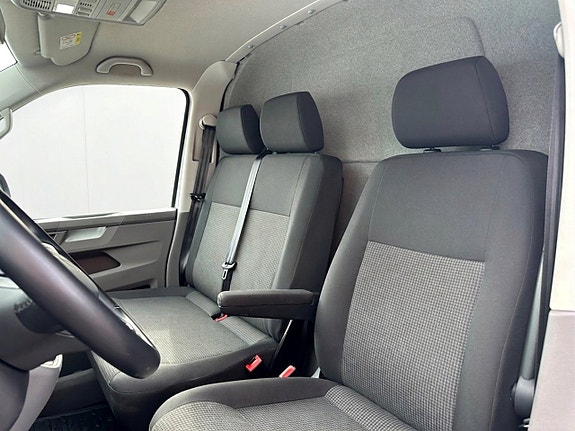 Volkswagen Transporter 8 of 16