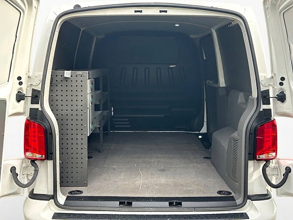Volkswagen Transporter 13 of 16