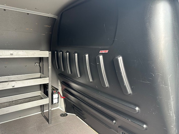 Volkswagen Transporter 16 of 16