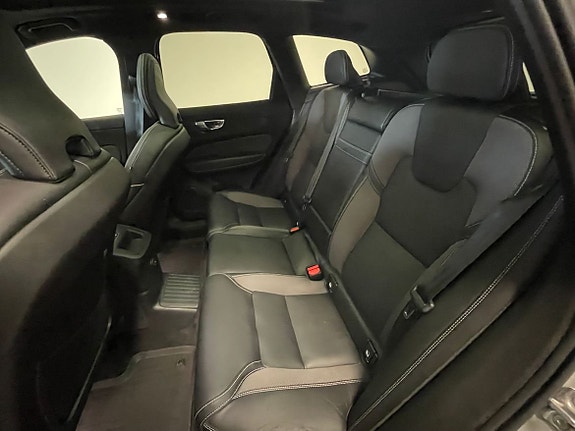 Volvo XC60 8 of 8