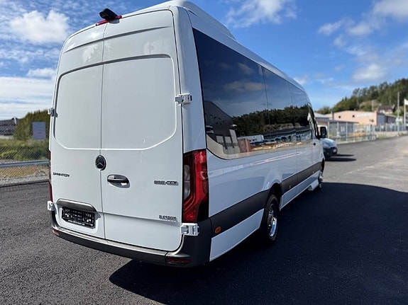 Mercedes-Benz Sprinter 519 cdi 22 platser 2 of 11