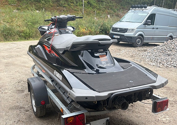 Yamaha VX Deluxe 2 of 5