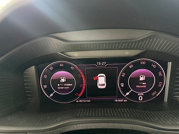 Skoda Karoq 15 of 21