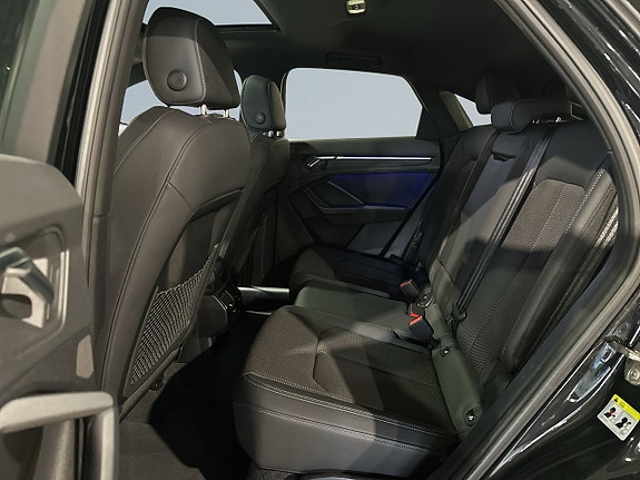 Audi Q3 13 of 25