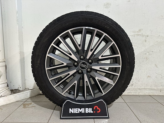 Audi Q3 22 of 25