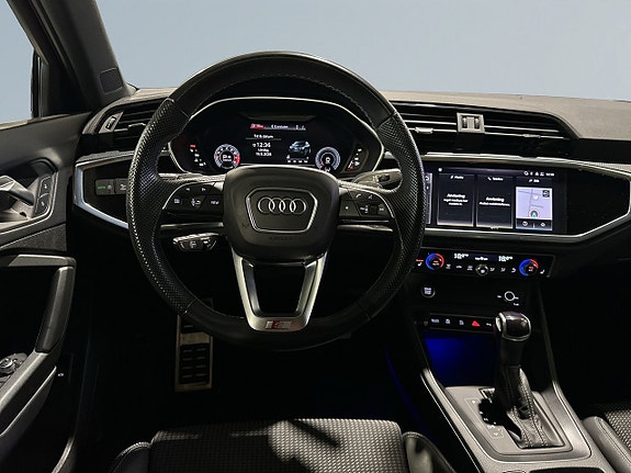 Audi Q3 9 of 25
