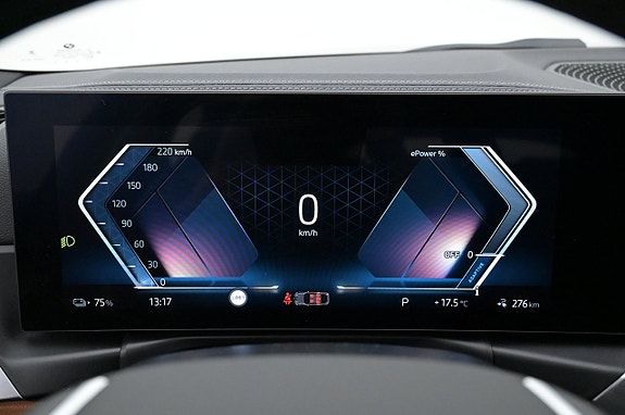 BMW i4 9 of 27