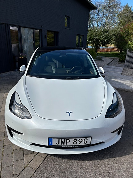 Tesla Model 3 3 of 12