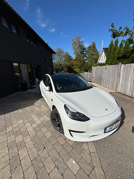 Tesla Model 3 2 of 12