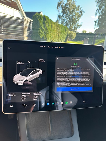 Tesla Model 3 12 of 12