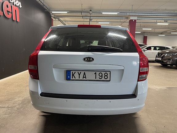Kia Ceed 4 of 21
