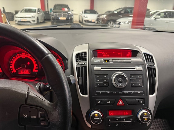 Kia Ceed 18 of 21