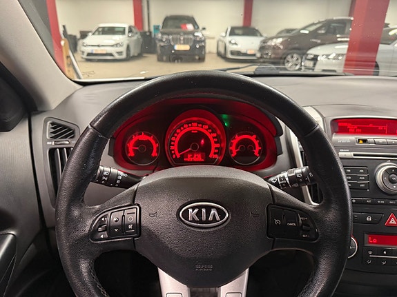 Kia Ceed 17 of 21