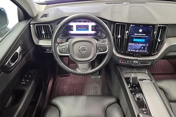 Volvo XC60 11 of 22