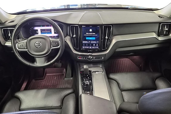 Volvo XC60 10 of 22
