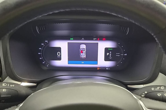 Volvo XC60 16 of 22