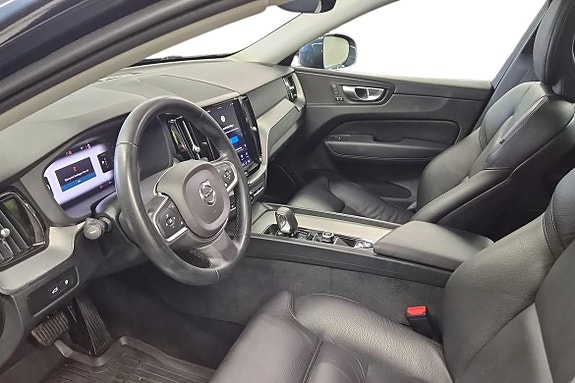 Volvo XC60 14 of 22