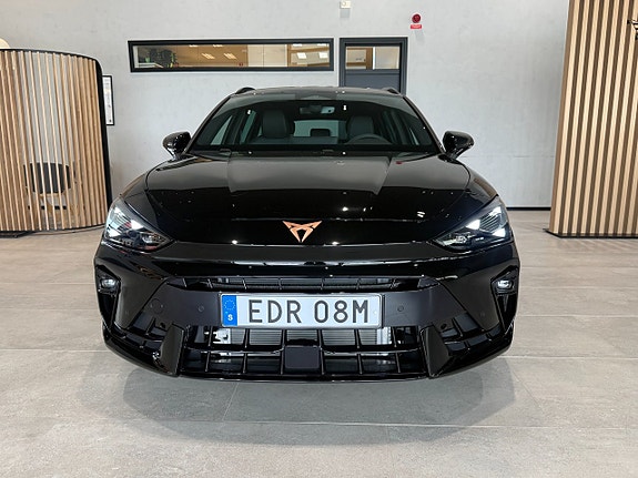 Cupra Leon 2 of 14
